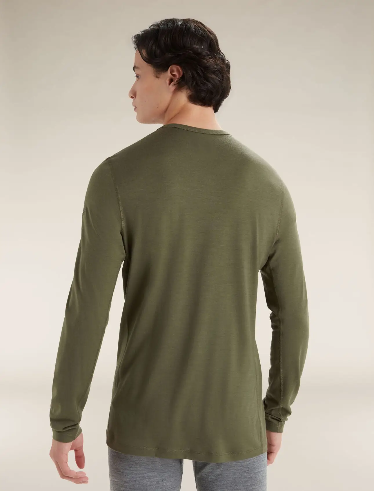 Icebreaker Merino 200 Oasis Long Sleeve Crew Thermal Top (Men's) - Image 21